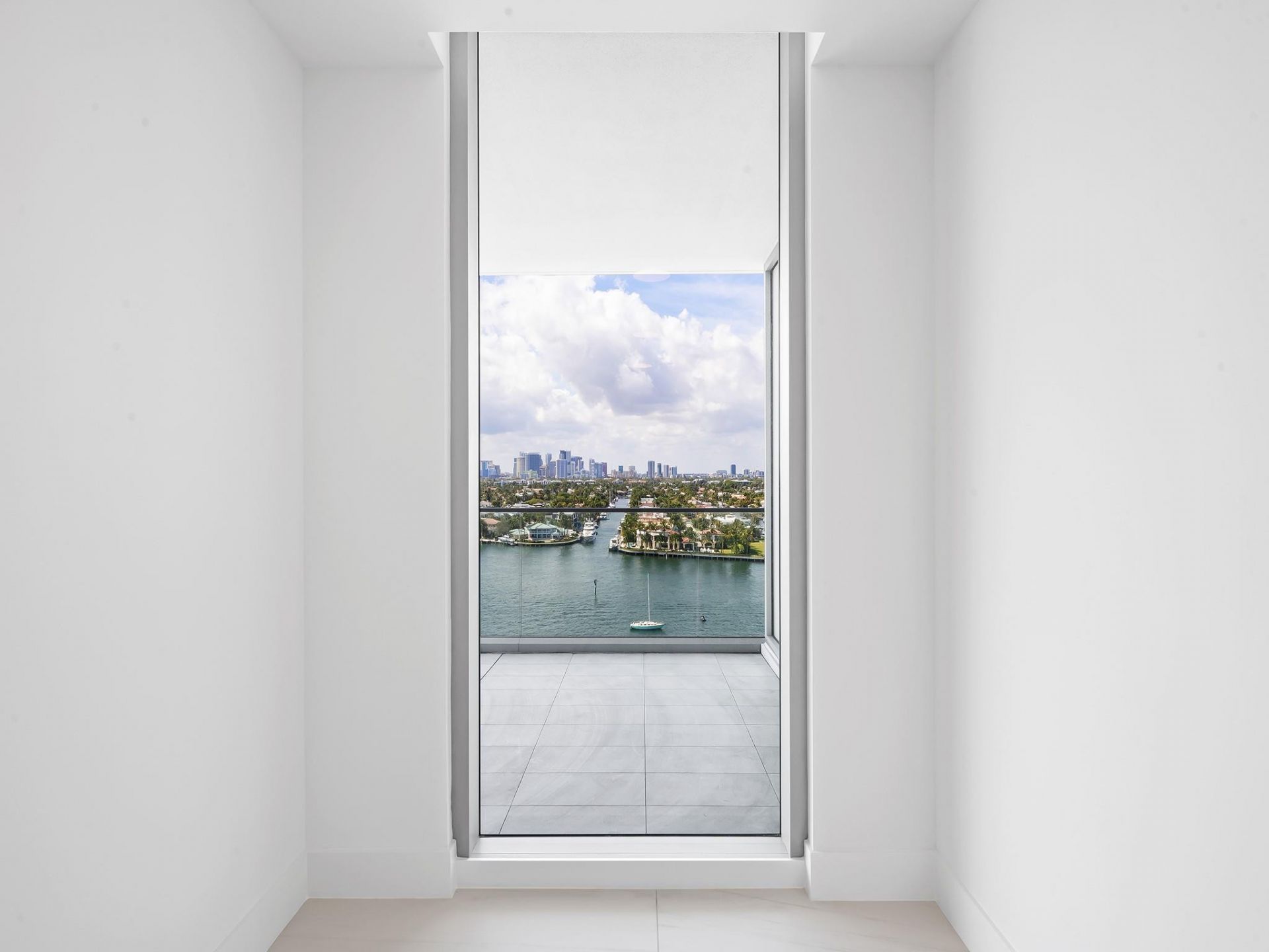 153 N Seabreeze Boulevard, Unit 1002, Fort Lauderdale, FL 33304 Photo