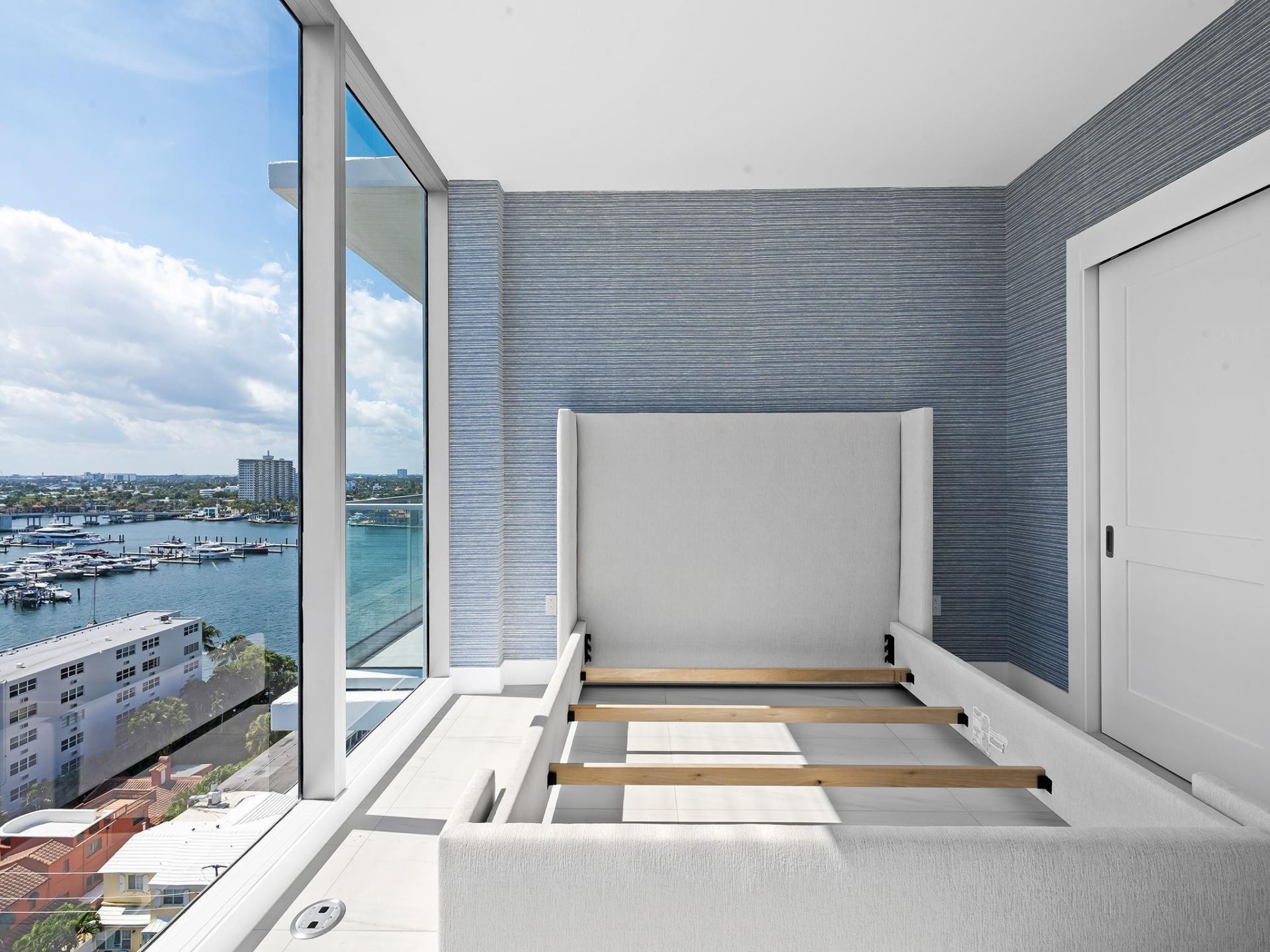 153 N Seabreeze Boulevard, Unit 1002, Fort Lauderdale, FL 33304 Photo