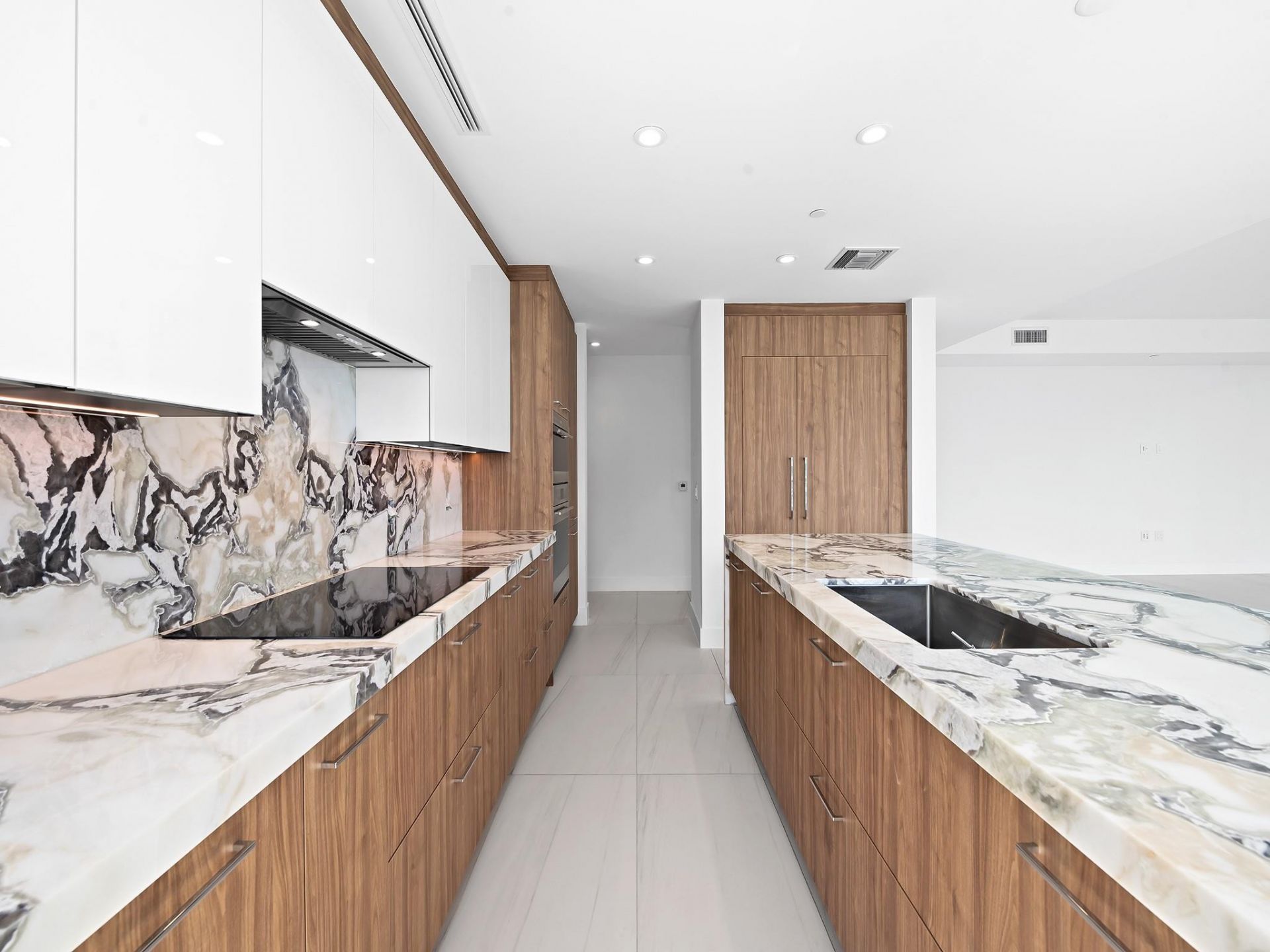 153 N Seabreeze Boulevard, Unit 1002, Fort Lauderdale, FL 33304 Photo