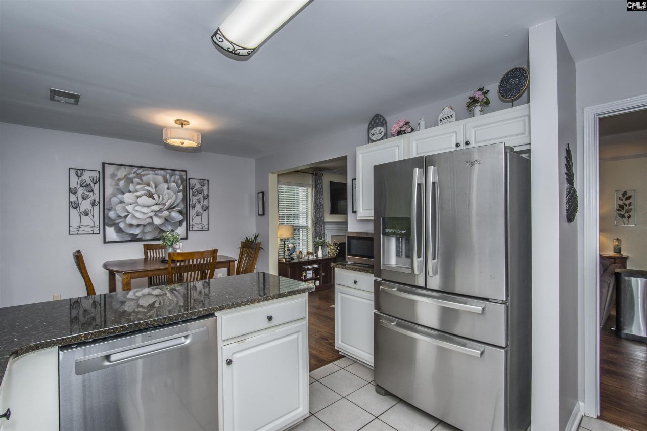 210 Pond Oak Lane  Photo 10