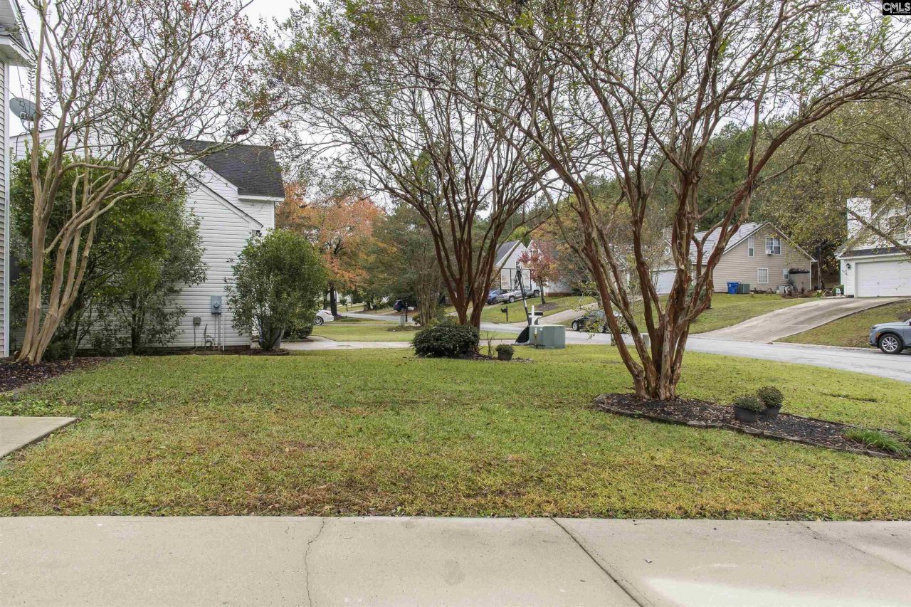 210 Pond Oak Lane  Photo 4