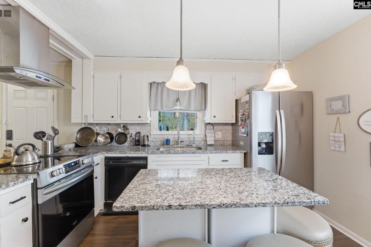 301 Duchess Trail Photo 11