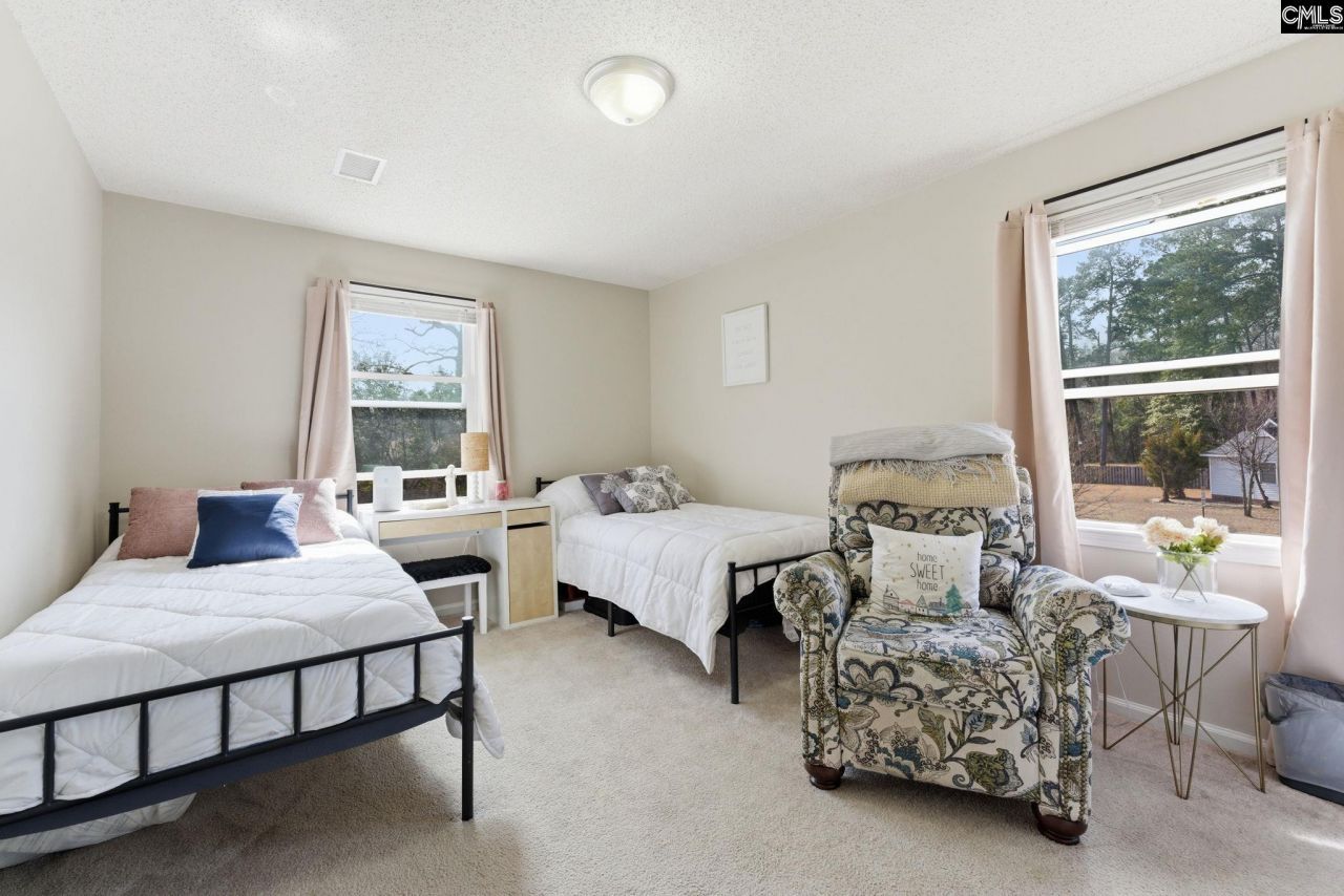 301 Duchess Trail Photo 17