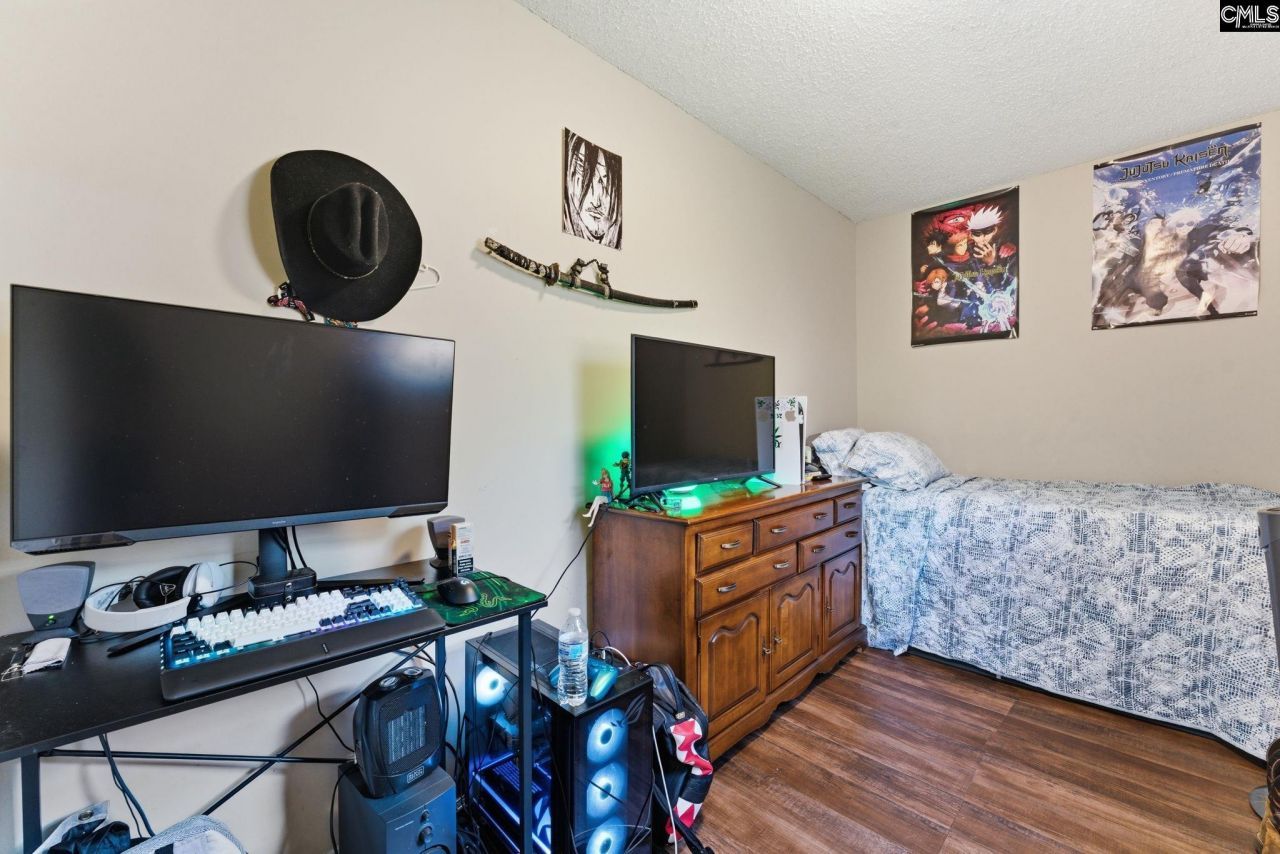 301 Duchess Trail Photo 25