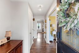 301 Duchess Trail photo 4