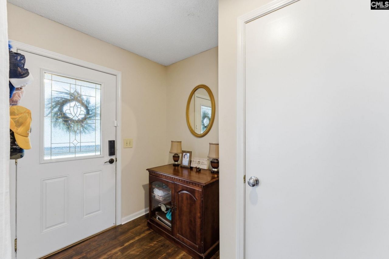 301 Duchess Trail Photo 6