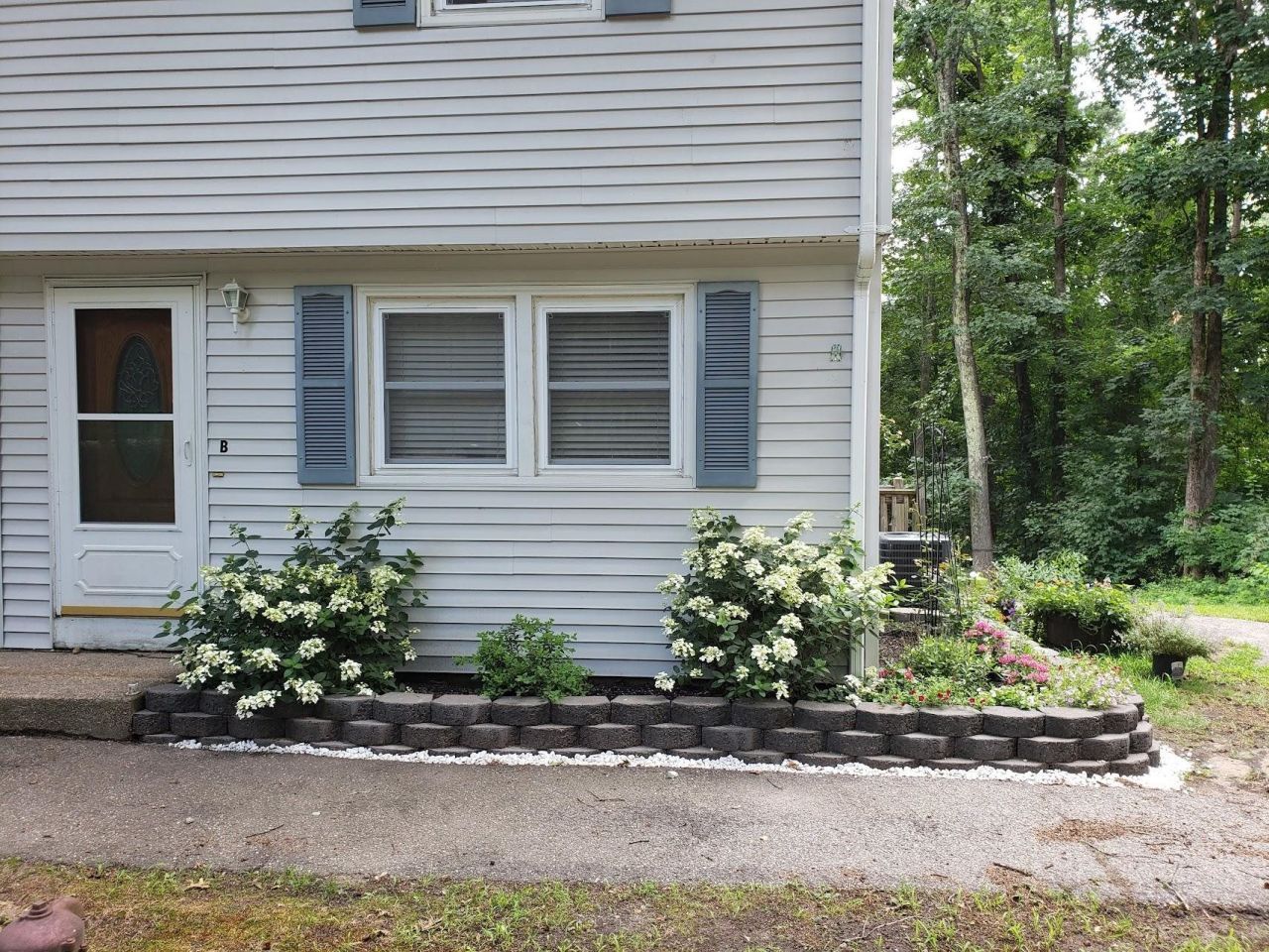 120 B Barretts Hill Road, Hudson, NH 03051 Main Photo