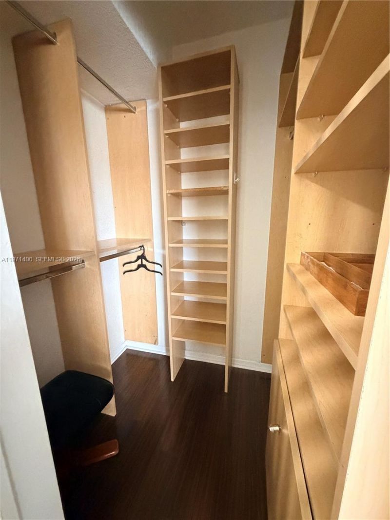 7430 Miami Lakes Dr, Unit E210, Miami Lakes, FL 33014 Photo