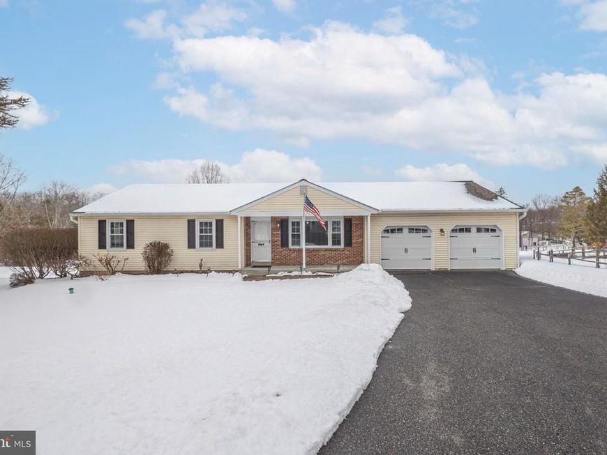 439 Brookside Drive, Perkasie, PA 18944 Main Photo