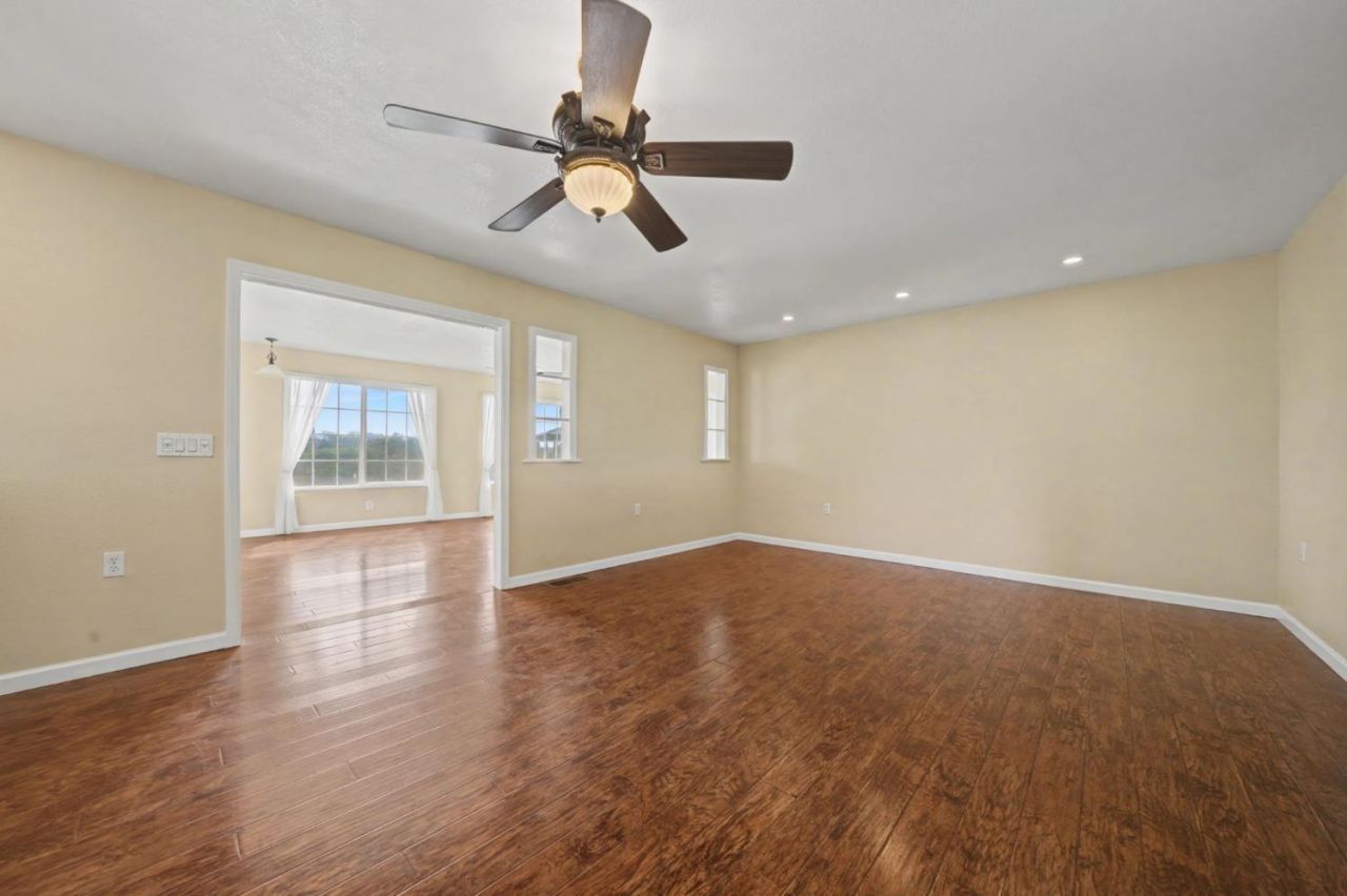 3290 Dry Creek Rd, Ione, CA 95640 Photo