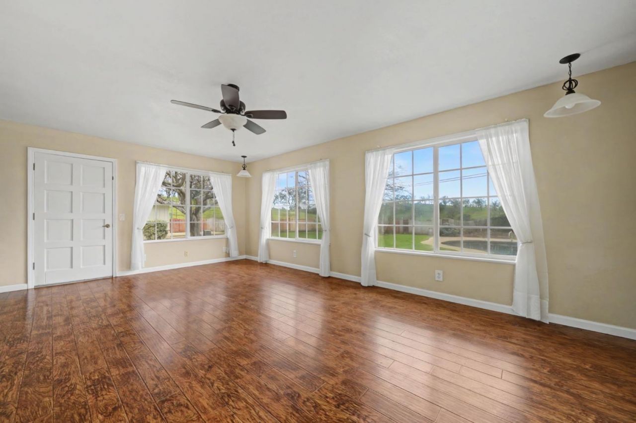 3290 Dry Creek Rd, Ione, CA 95640 Photo