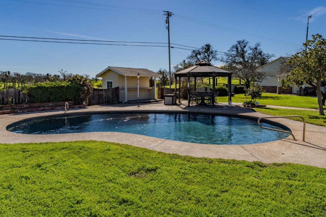 3290 Dry Creek Rd, Ione, CA 95640 Photo