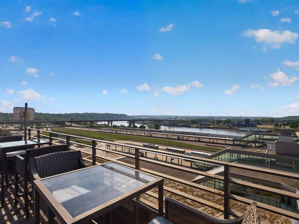 214 4th Street, Unit 101, Saint Paul, MN 55101