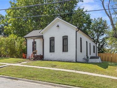 506 N Washington Avenue, Warrensburg, MO 64093