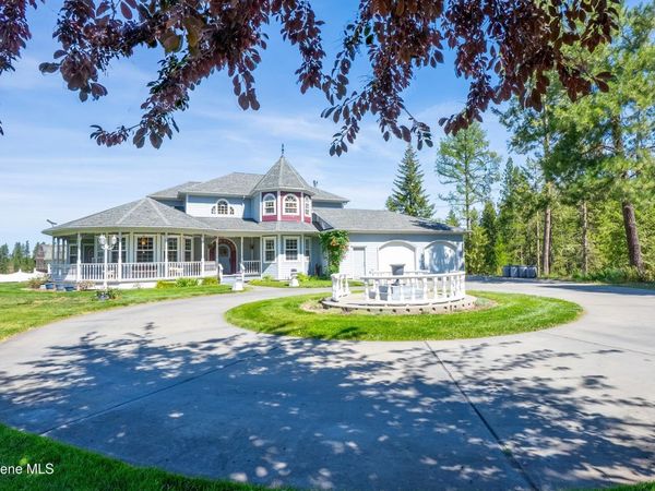 222 Nighthawk Rd, Bonners Ferry, ID 83805