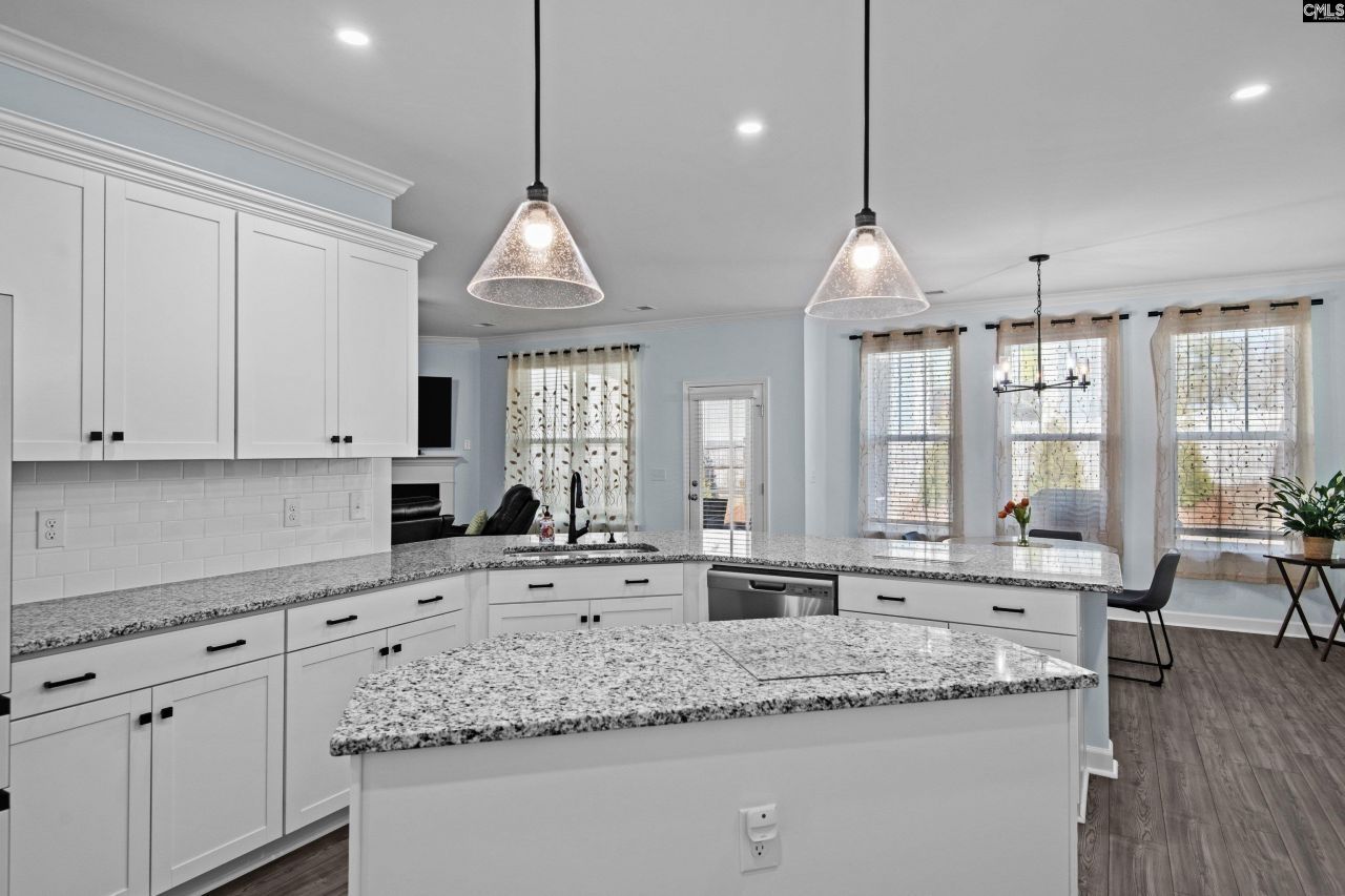 708 Sterling Creek Court Photo 16