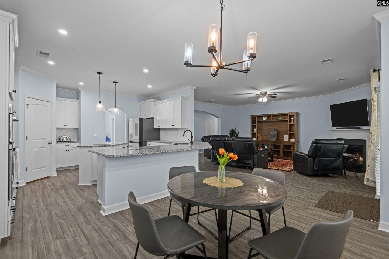 708 Sterling Creek Court Photo 18