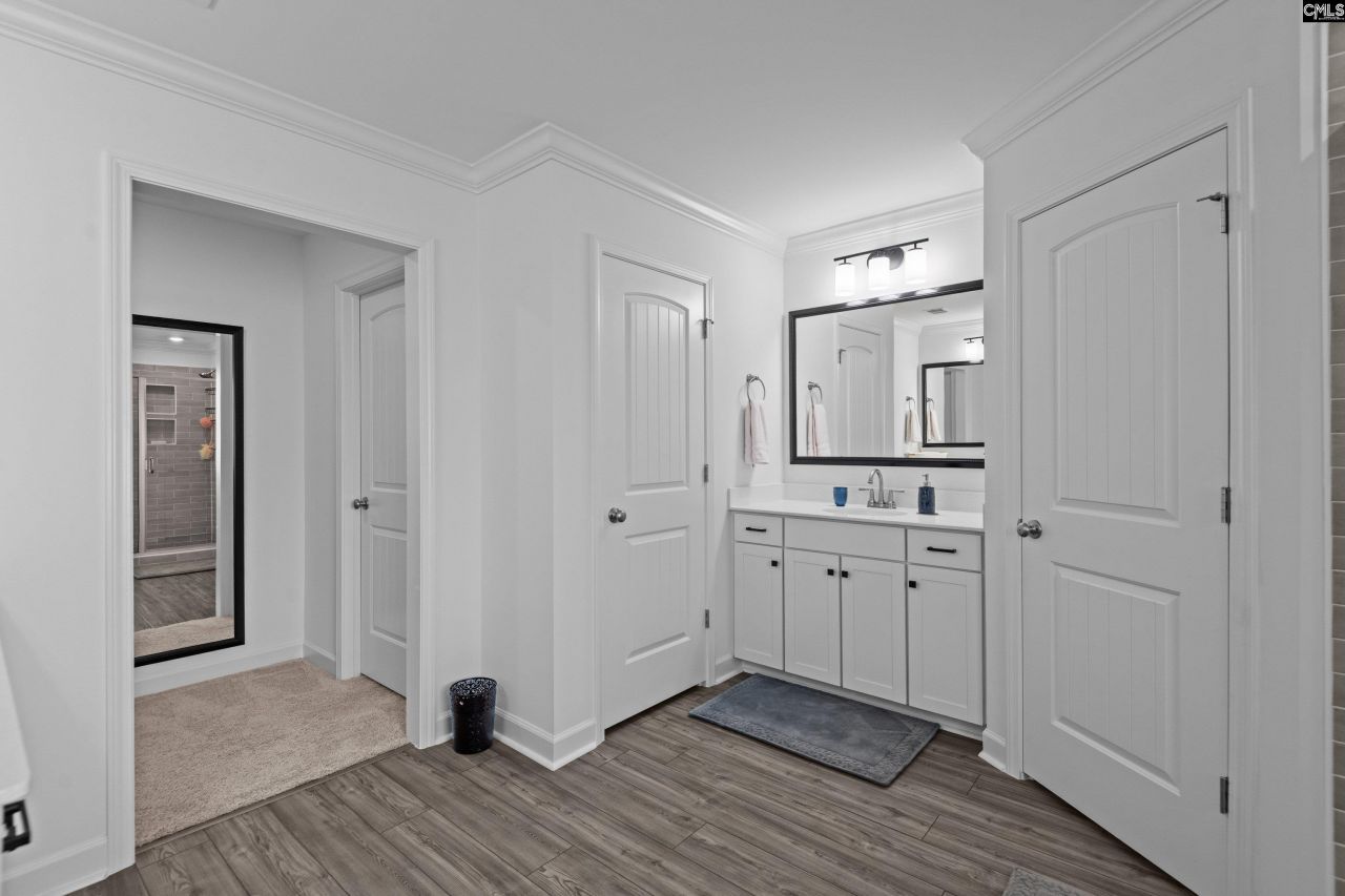 708 Sterling Creek Court Photo 32