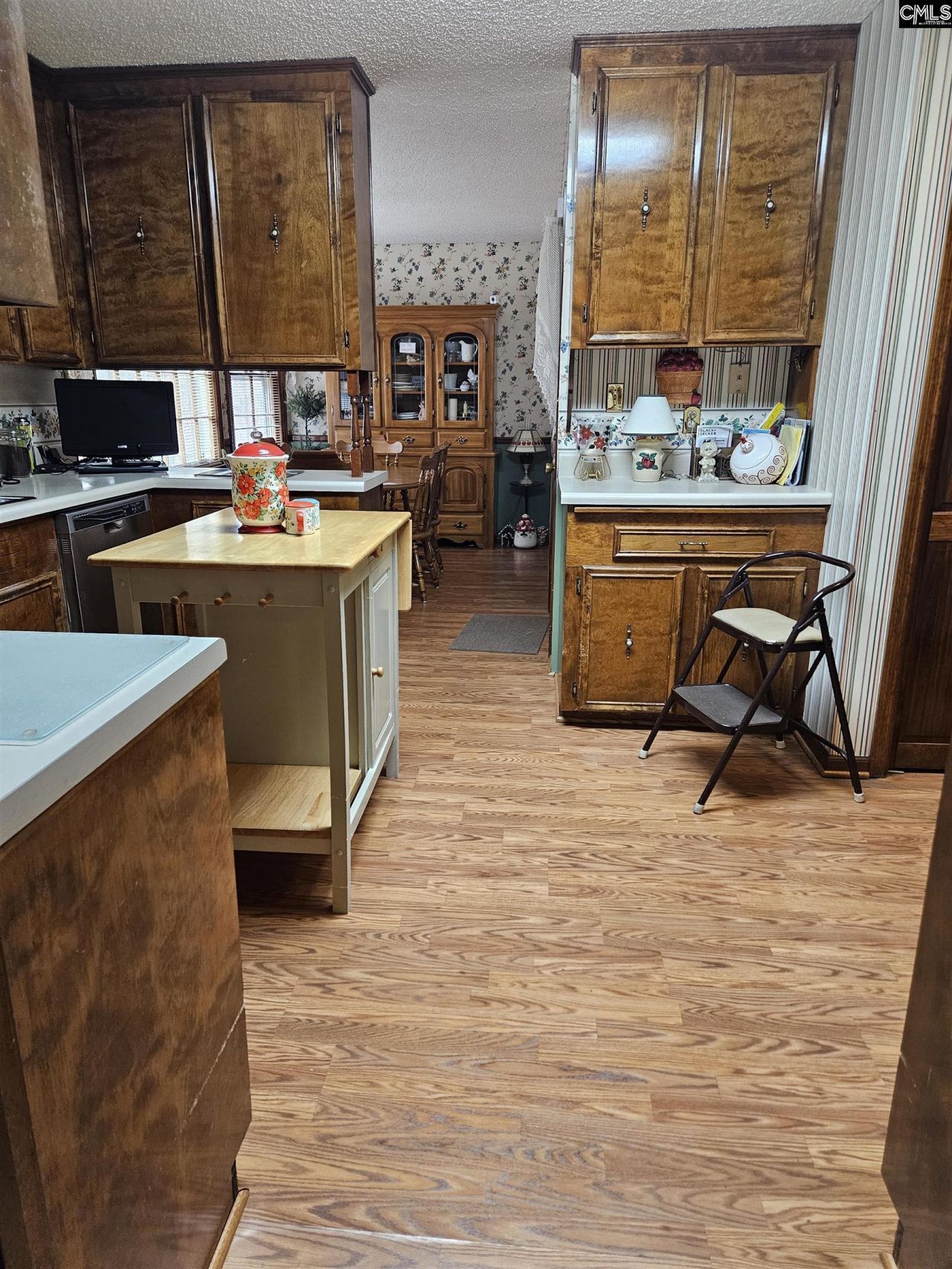 303 Carlisle Avenue  Photo 16