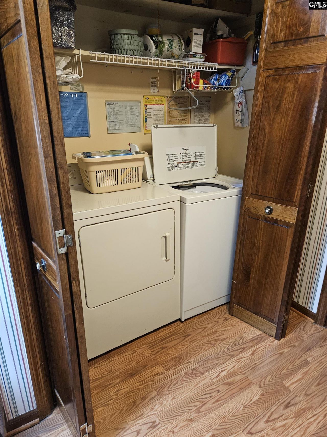 303 Carlisle Avenue  Photo 23