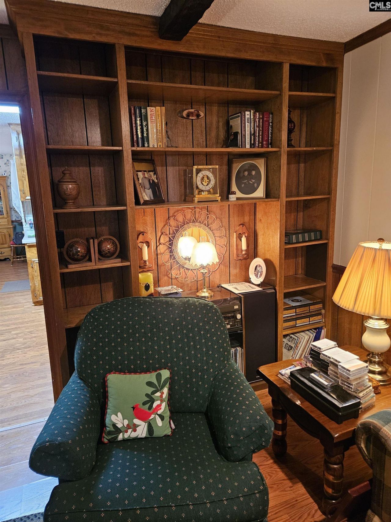 303 Carlisle Avenue  Photo 5