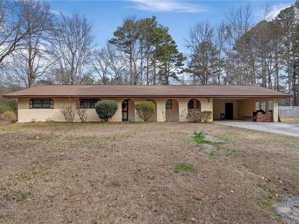 5890 Avenue Of Redwoods , Atlanta, GA 30349