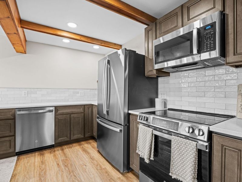 4 Hide-A-Way Hills Lane, Sugar Grove, OH 43155 Photo 19