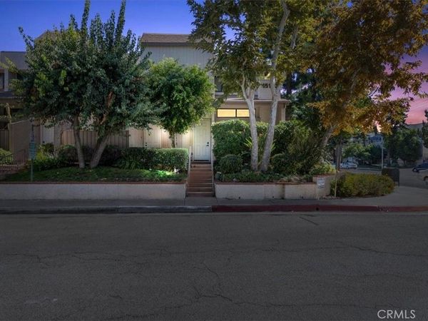 15133 Magnolia, Unit E, Sherman Oaks, CA 91403
