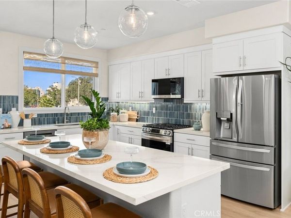 415 S Eleanor Street, Pomona, CA 91766