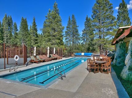 7445 Lahontan Drive, Truckee, CA 96161 Photo