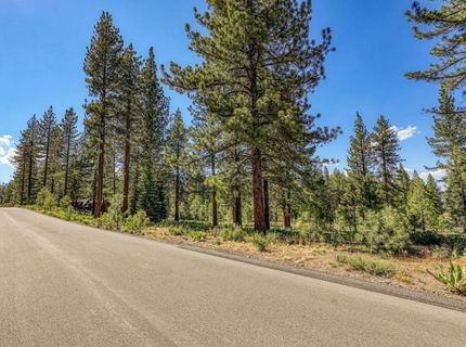 7455 Lahontan Drive, Truckee, CA 96161 Photo