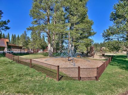 7455 Lahontan Drive, Truckee, CA 96161 Photo