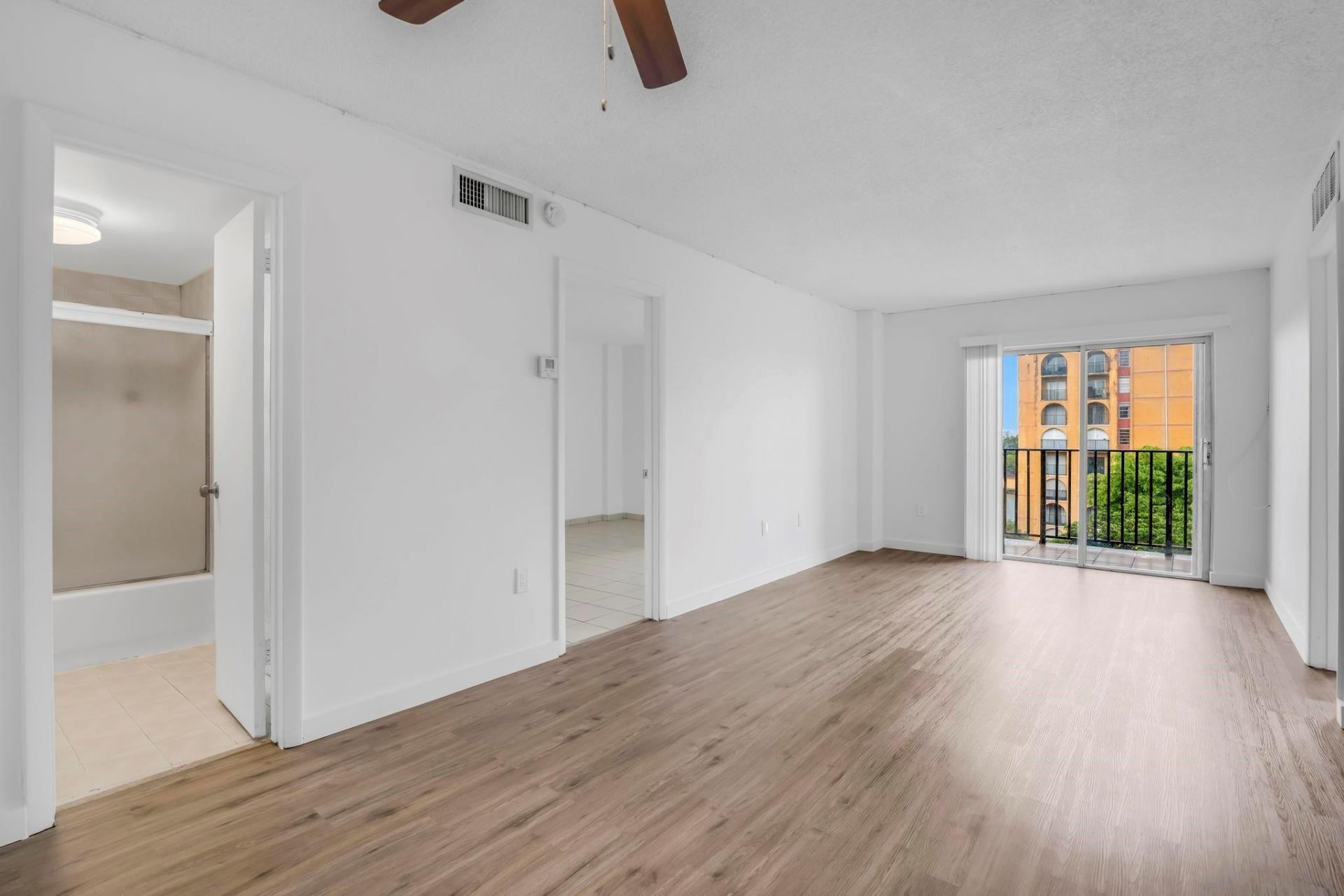 4801 NW 7th Street, Unit 503-16, Miami, FL 33126 Photo