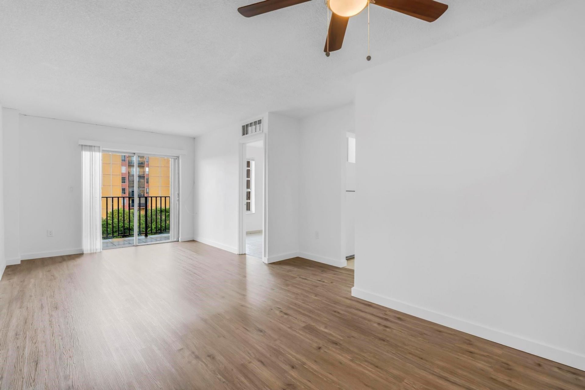 4801 NW 7th Street, Unit 503-16, Miami, FL 33126 Photo