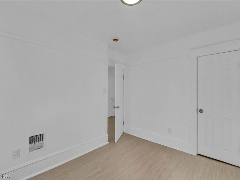 1139 E 74th Street, Cleveland, OH 44103 Photo 11