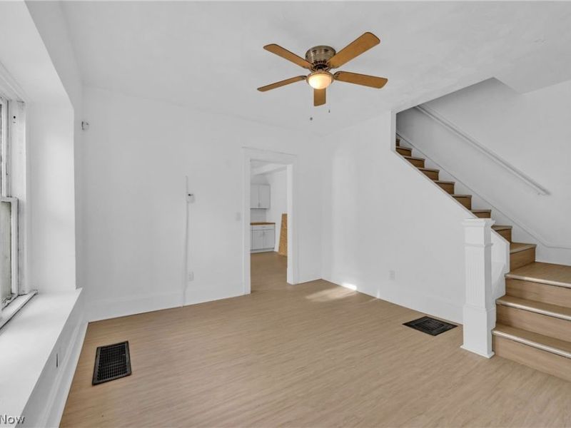 1139 E 74th Street, Cleveland, OH 44103 Photo 4