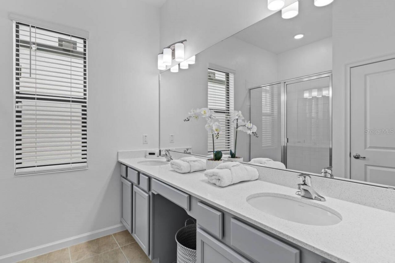 5948 High Seas Drive, Orlando, FL 32821 Photo