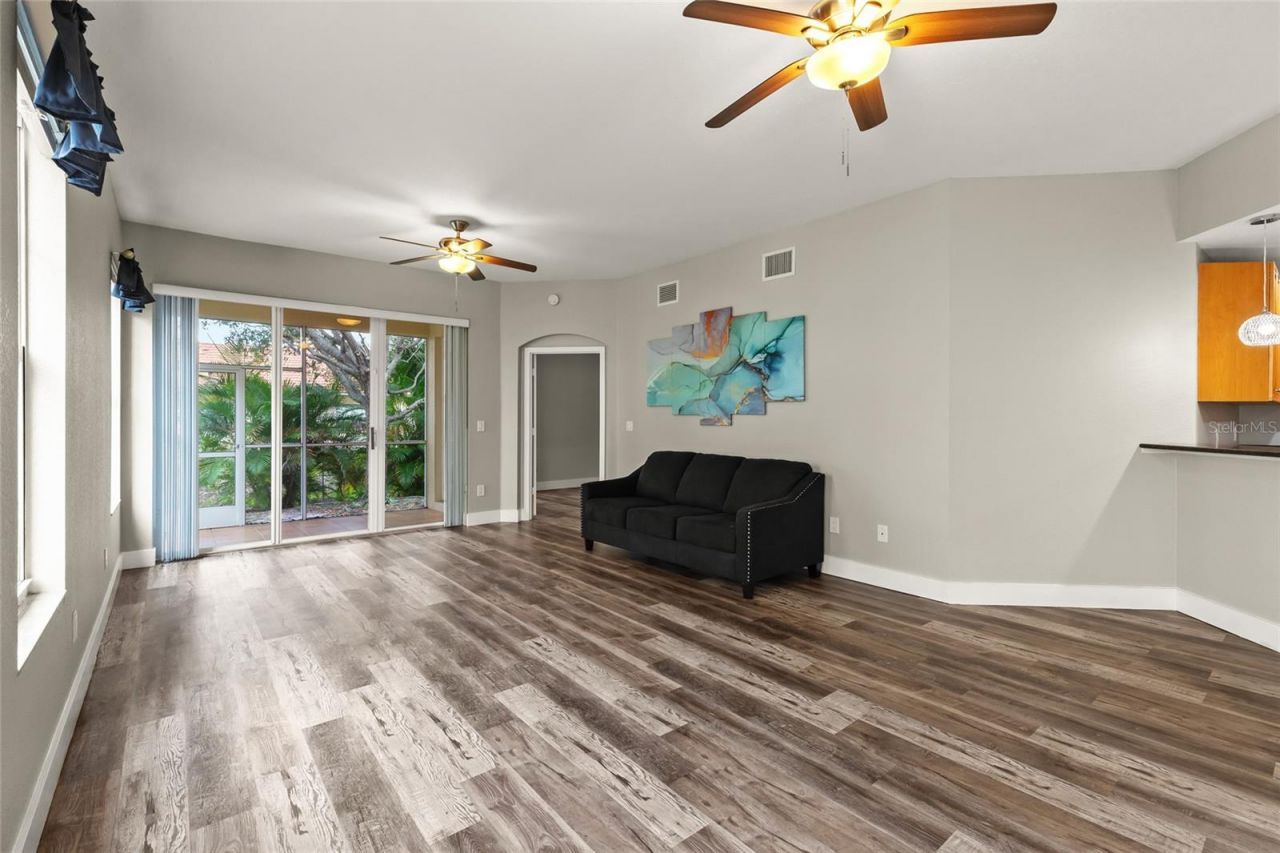 240 W End Drive, Unit 311, Punta Gorda, FL 33950 Photo