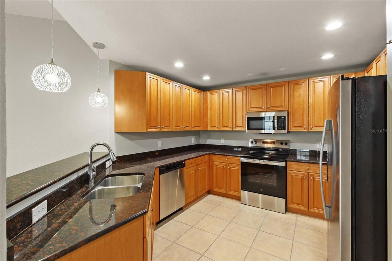 240 W End Drive, Unit 311, Punta Gorda, FL 33950 Photo