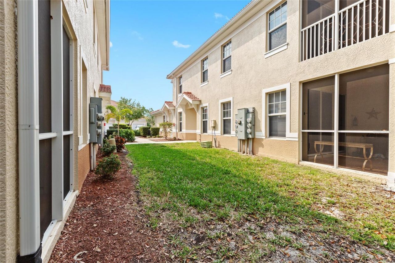 240 W End Drive, Unit 311, Punta Gorda, FL 33950 Photo