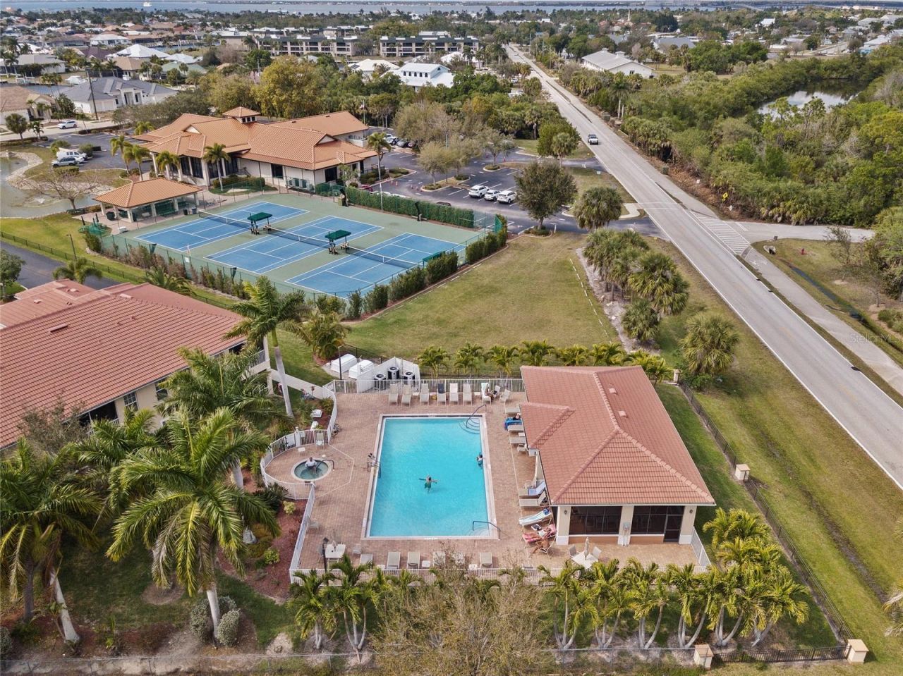 240 W End Drive, Unit 311, Punta Gorda, FL 33950 Photo