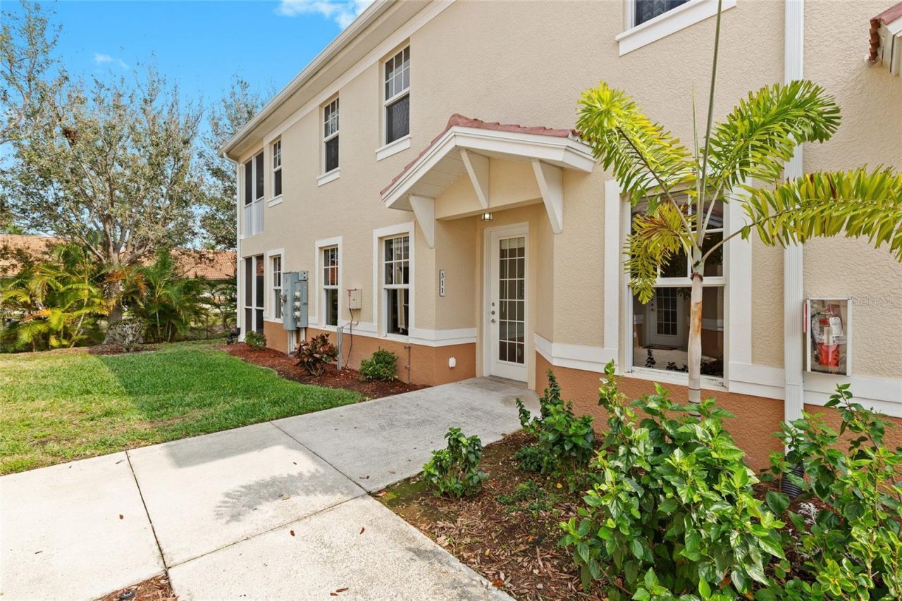 240 W End Drive, Unit 311, Punta Gorda, FL 33950 Photo
