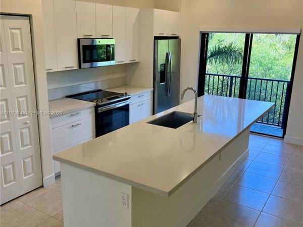 8031 NW 104th Ave , Unit 22, Doral, FL 33178