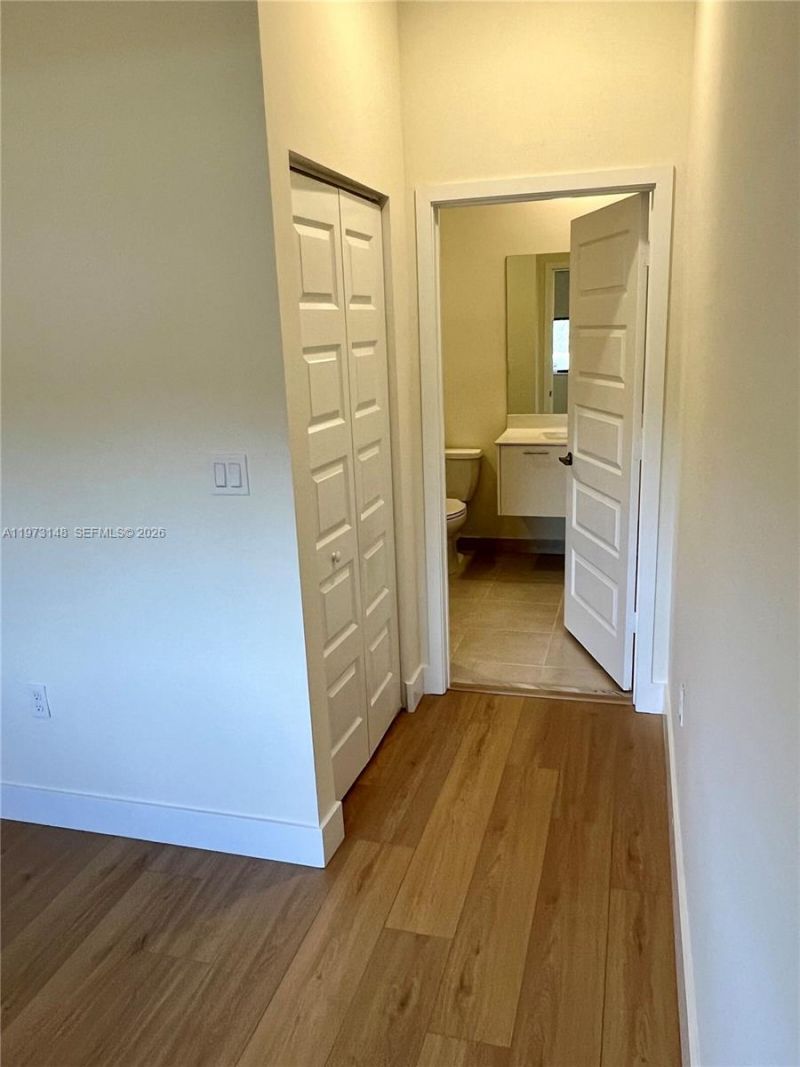 8031 NW 104th Ave , Unit 22, Doral, FL 33178 Photo