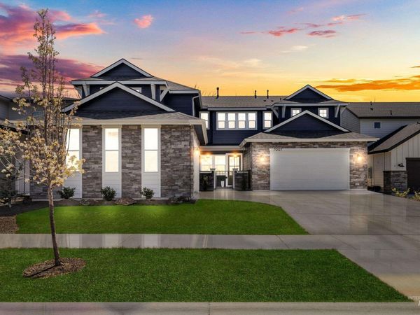 7997 W Suttle Lake Drive, Boise, ID 83714