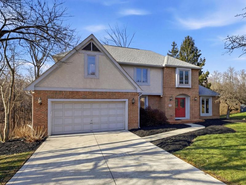 3780 Pine Ridge Drive, Lewis Center, OH 43035 Photo 2