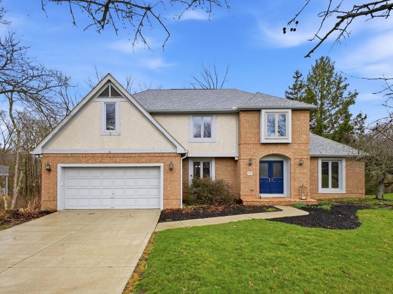 3780 Pine Ridge Drive, Lewis Center, OH 43035 Photo 2