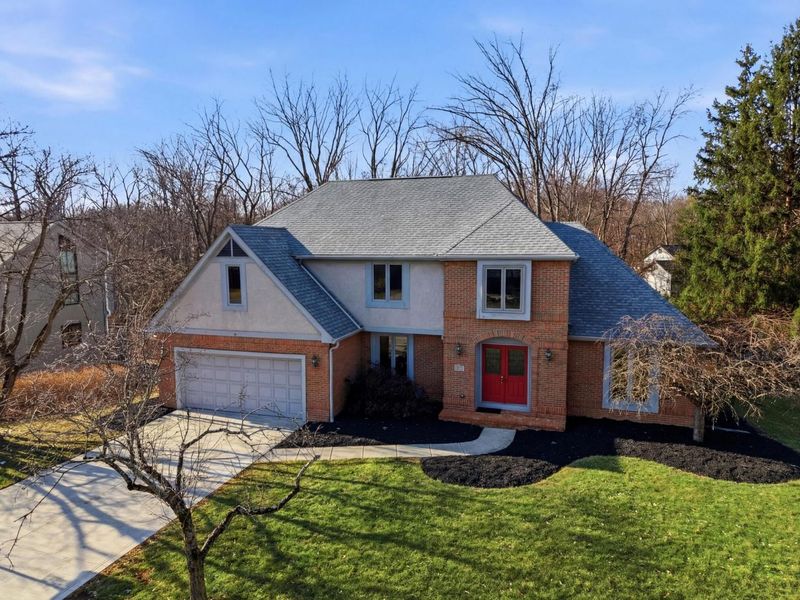 3780 Pine Ridge Drive, Lewis Center, OH 43035 Photo 3