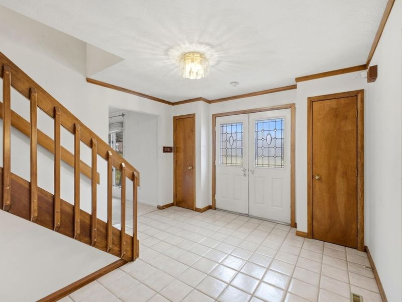 3780 Pine Ridge Drive, Lewis Center, OH 43035 Photo 5