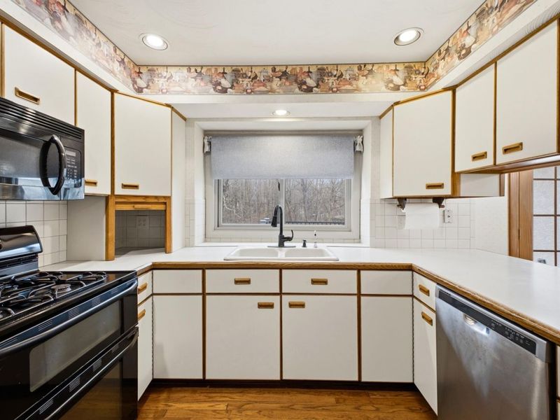 3780 Pine Ridge Drive, Lewis Center, OH 43035 Photo 9